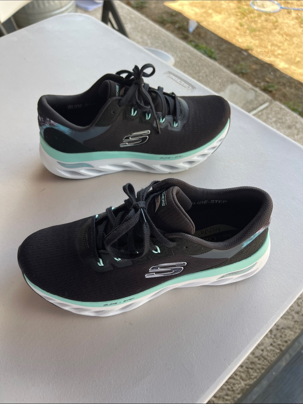 Skechers Glide Step Arch Fit Women’s 8.5